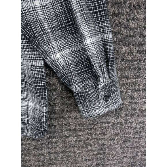 Levis Shirt Mens Large Black White Plaid Flannel Relaxed Fit Outdoor Cabincore - Picture 12 of 12